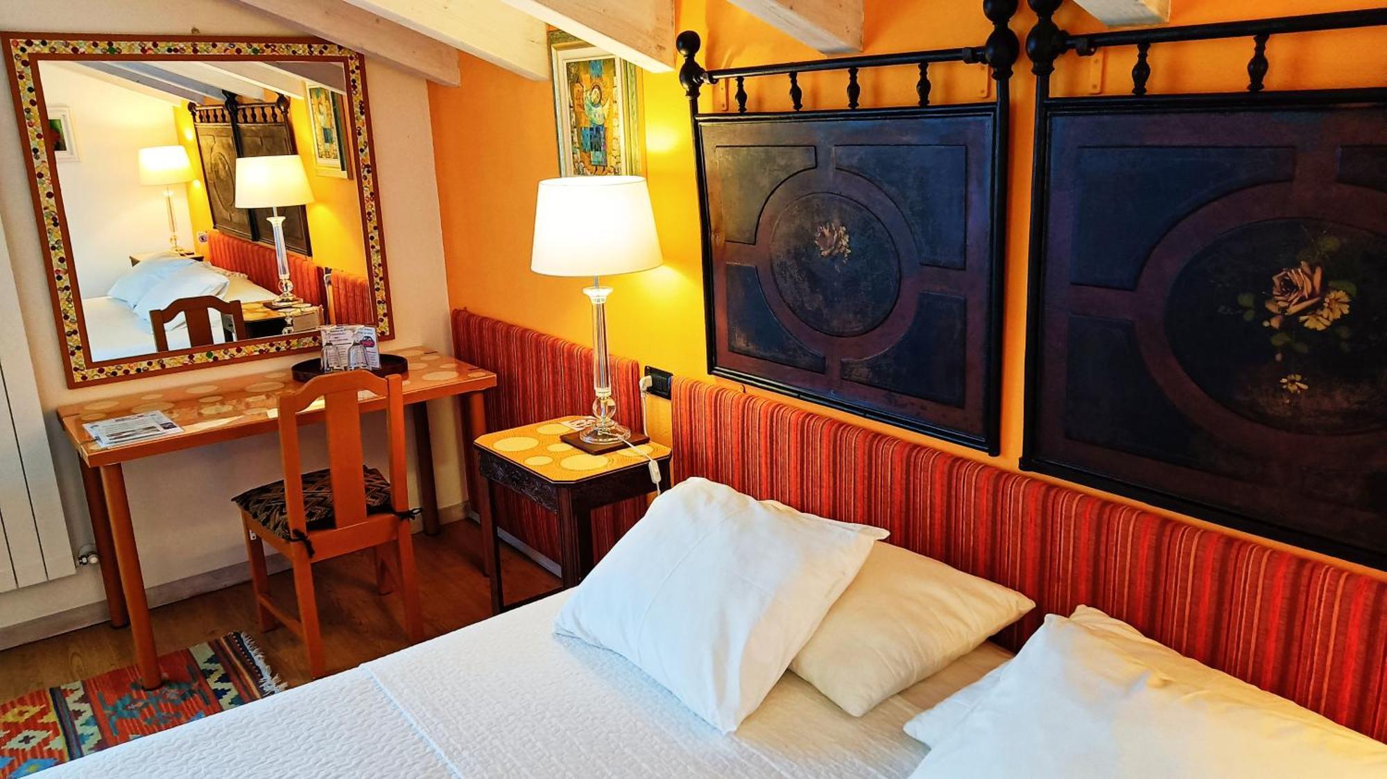La Collina Since 2008 No Smoking B&B Varese Exterior photo