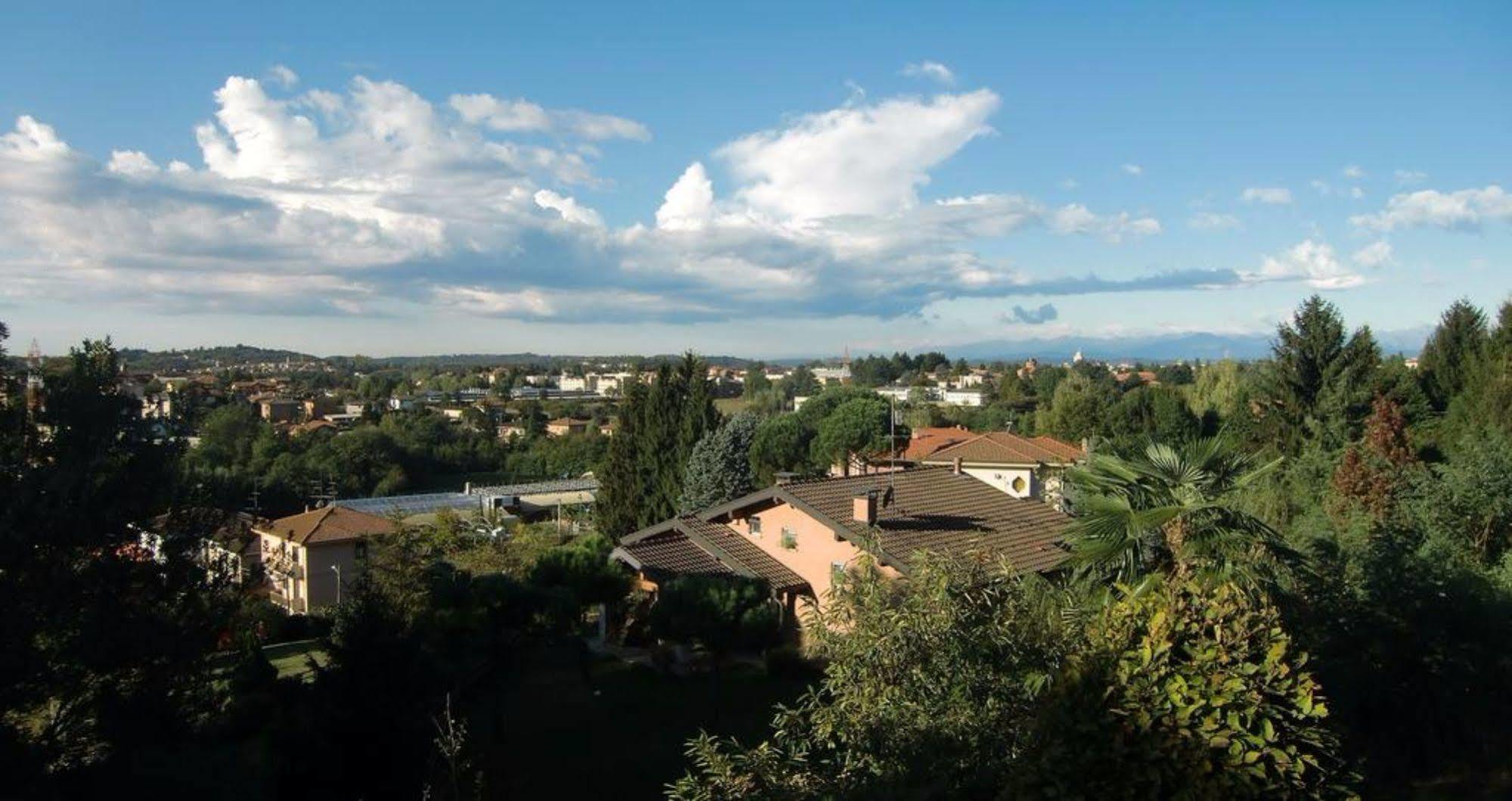La Collina Since 2008 No Smoking B&B Varese Exterior photo