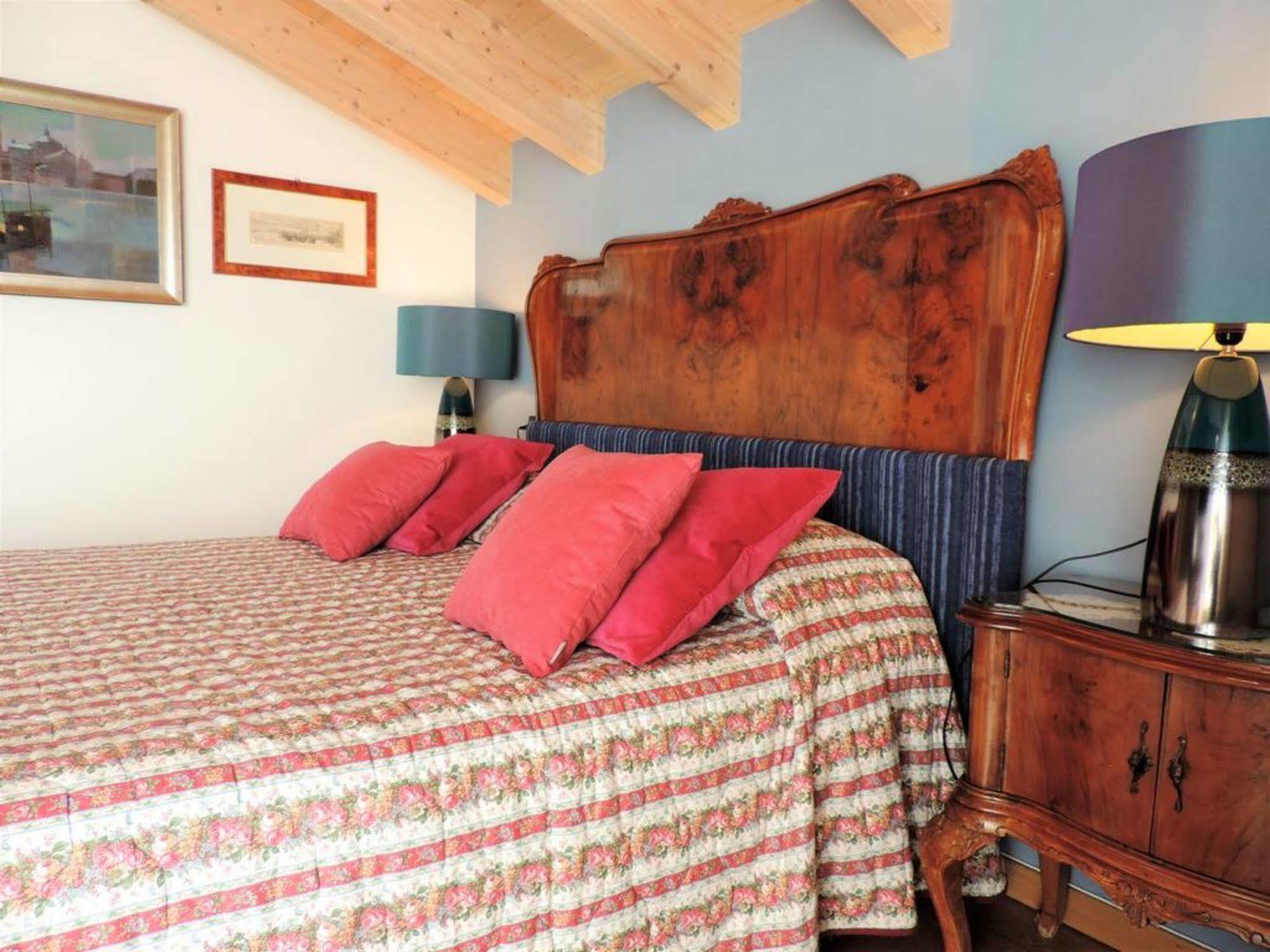 La Collina Since 2008 No Smoking B&B Varese Exterior photo